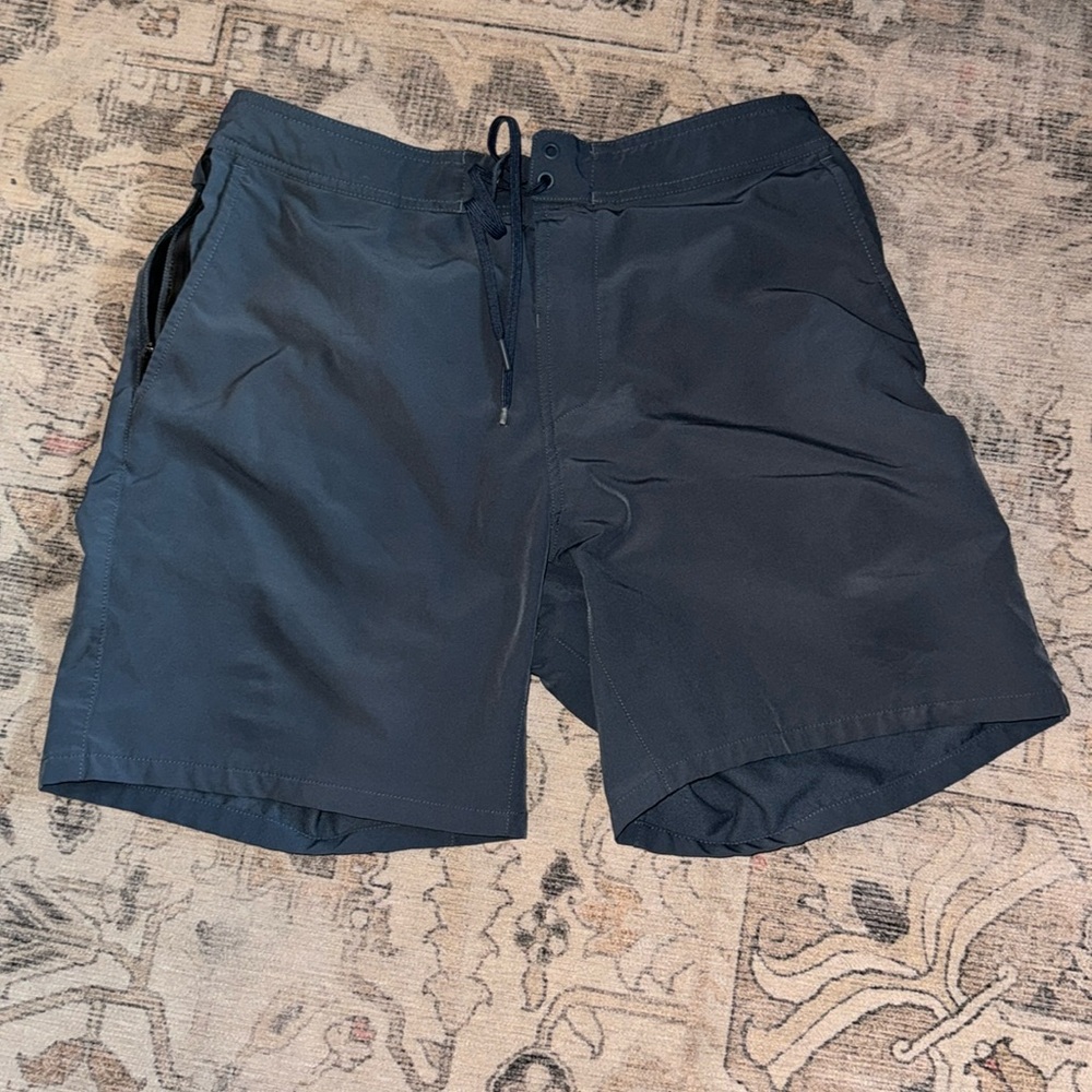 Ten Thousand Foundation Short